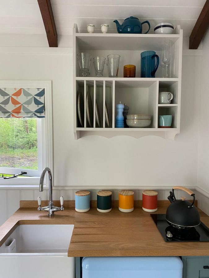 Coachroad Shepherds Huts Petworth Zewnętrze zdjęcie